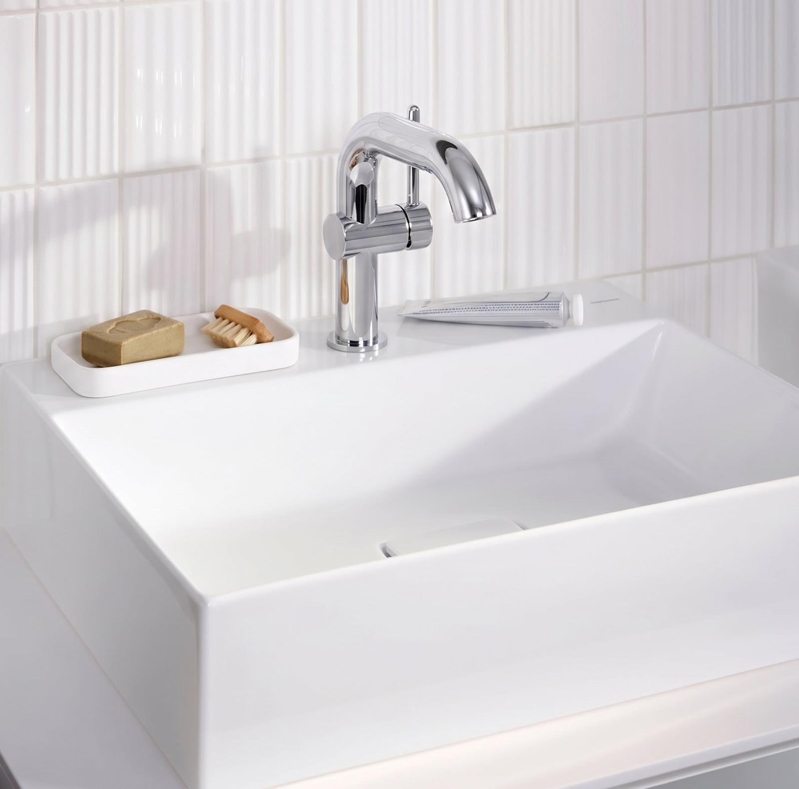 Adell Eterno F Yandan Kollu Regular Lavabo Bataryası 3/8" Krom uygulama örneği