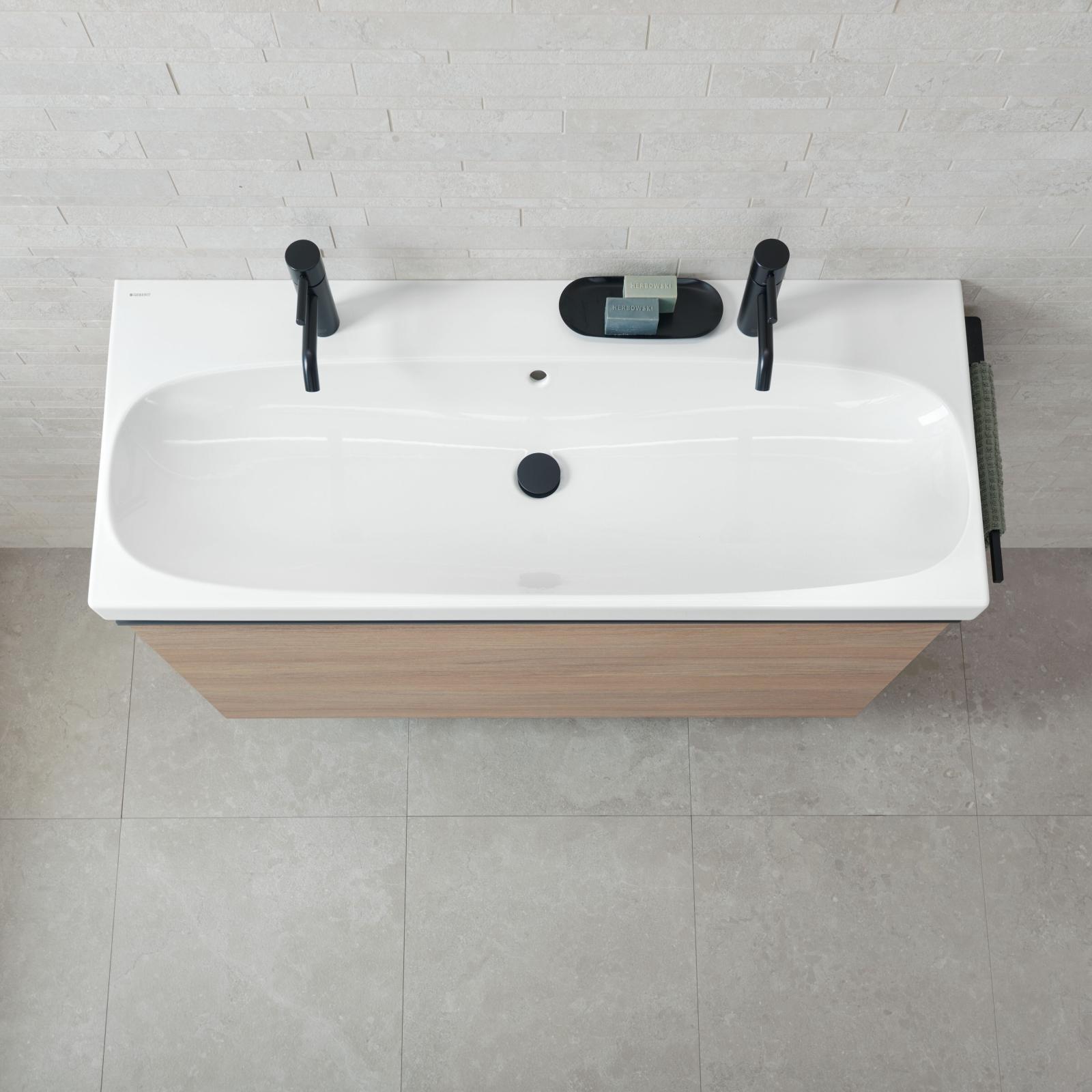Geberit Acanto ikili lavabo 120x48x17 cm Beyaz 120x48cm Batarya deliği=Orta Taşma=görünür simetrik uygulama örneği