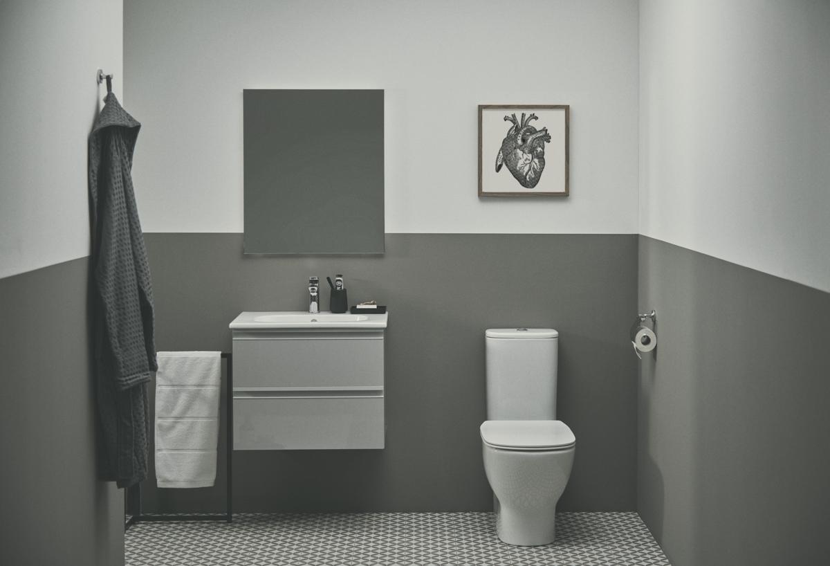 Ideal Standard Tesi Sandwiç Klozet Kapağı 370x450x45 mm Beyaz uygulama örneği