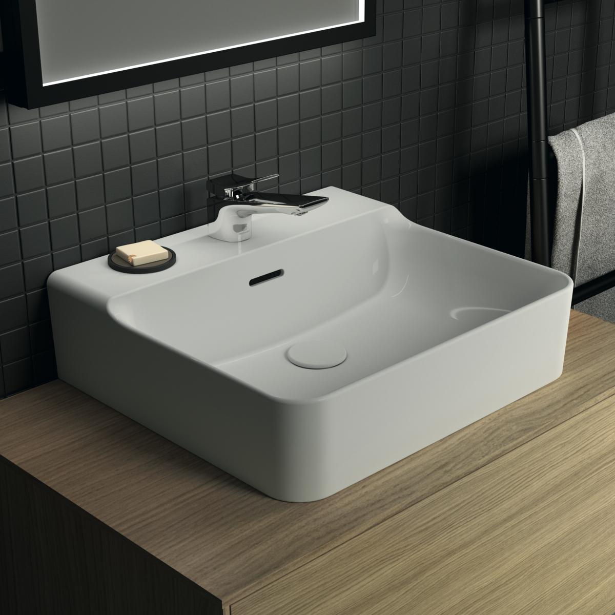 Ideal Standard Conca Lavabo 500x450x145 mm, 1 tek batarya delikli, taşma delikli Beyaz uygulama örneği