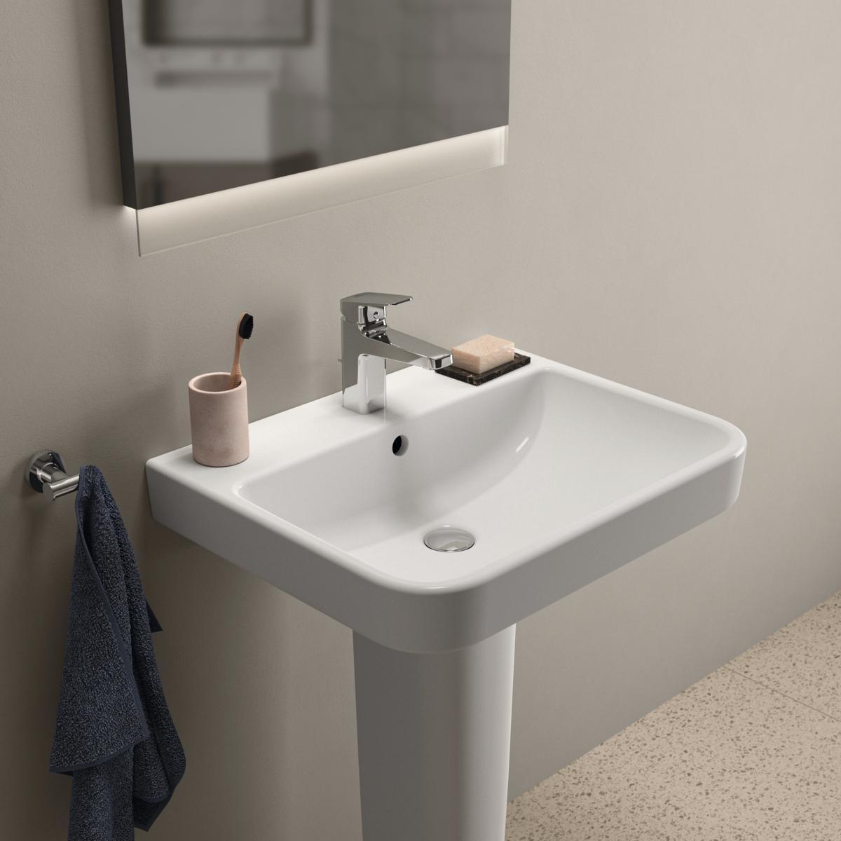 Ideal Standard i.life B Lavabo 600x480x180 mm, 1 tek batarya delikli, taşma delikli Beyaz uygulama örneği