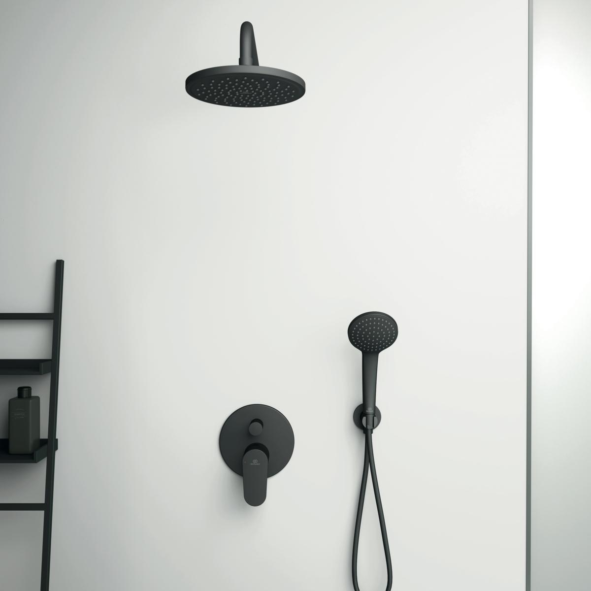 Ideal Standard Idealrain Tepe Duşu 200x59x200 mm, 12 l/dk (3 bar) Mat Siyah uygulama örneği
