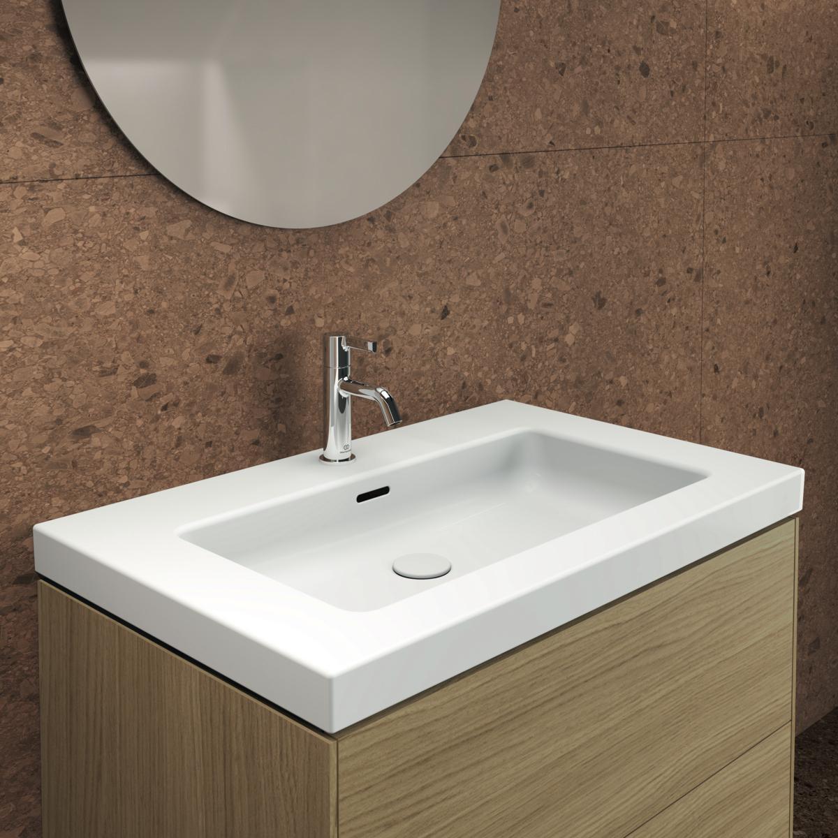 Ideal Standard Extra Etajerli Lavabo 810x510x150 mm, 1 tek batarya delikli, taşma delikli Beyaz uygulama örneği
