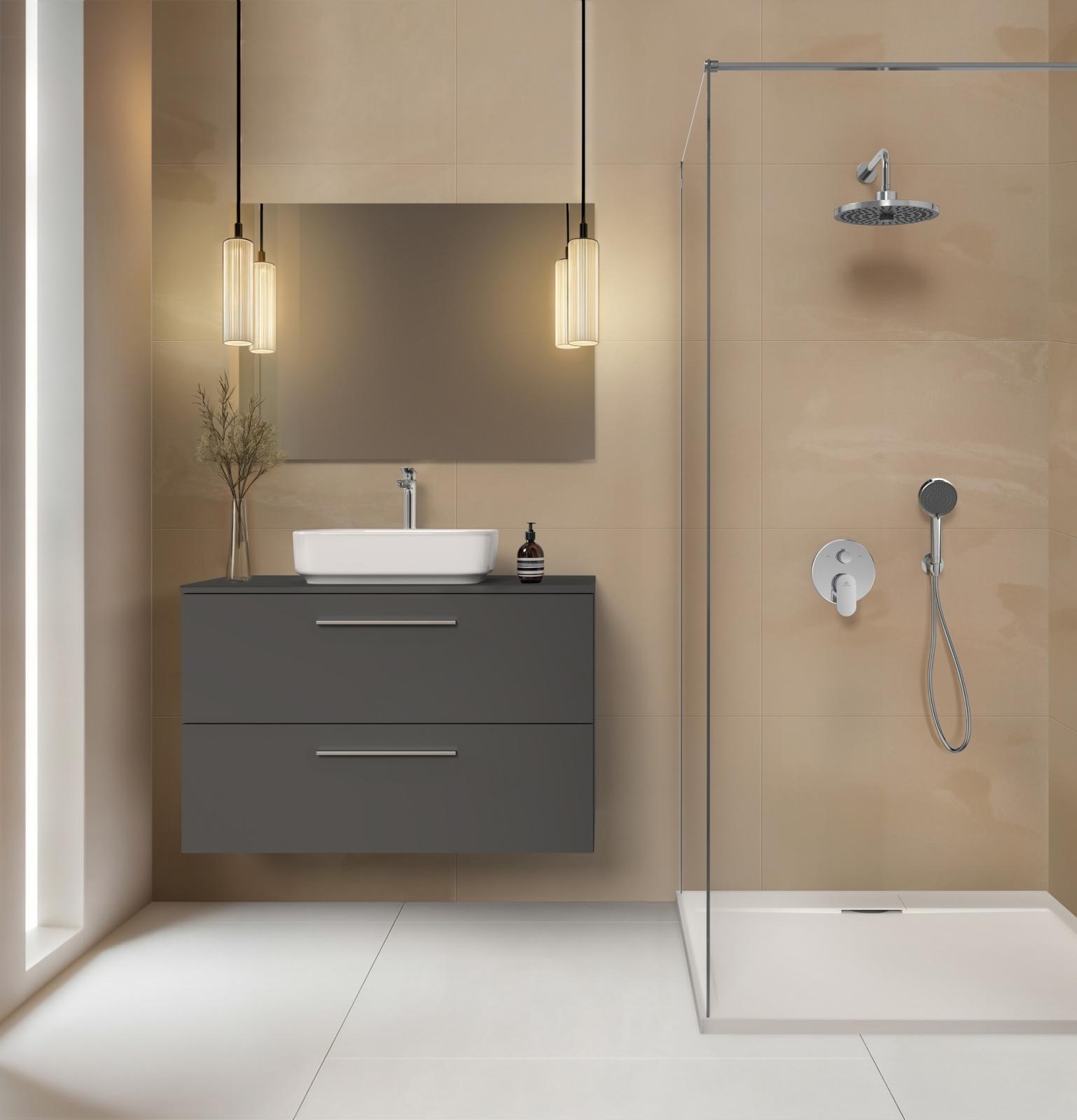 Ideal Standard Idealrain Alu+ Çok Fonksiyonlu El Duşu 100x56x232 mm, 8 l/dk (3 bar) Krom uygulama örneği
