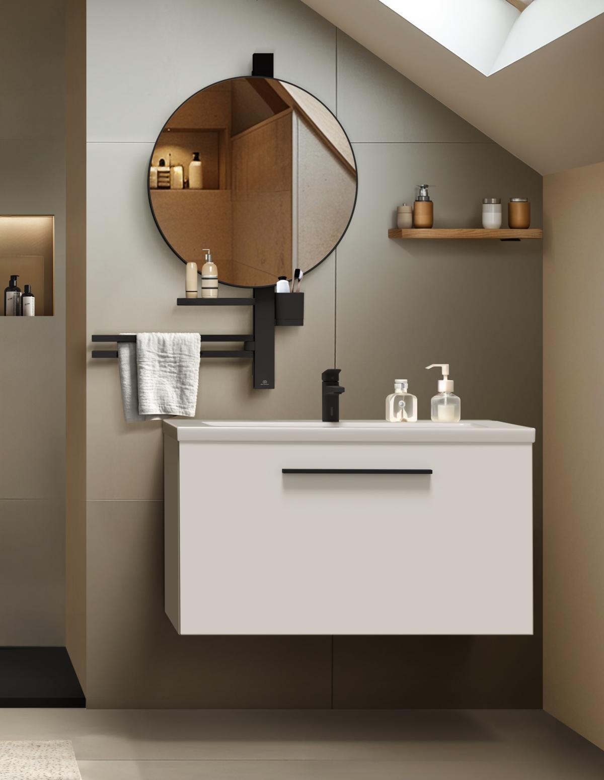 Ideal Standard Alu+ Makyaj Aynası 640x145.5x817 mm Mat Siyah uygulama örneği