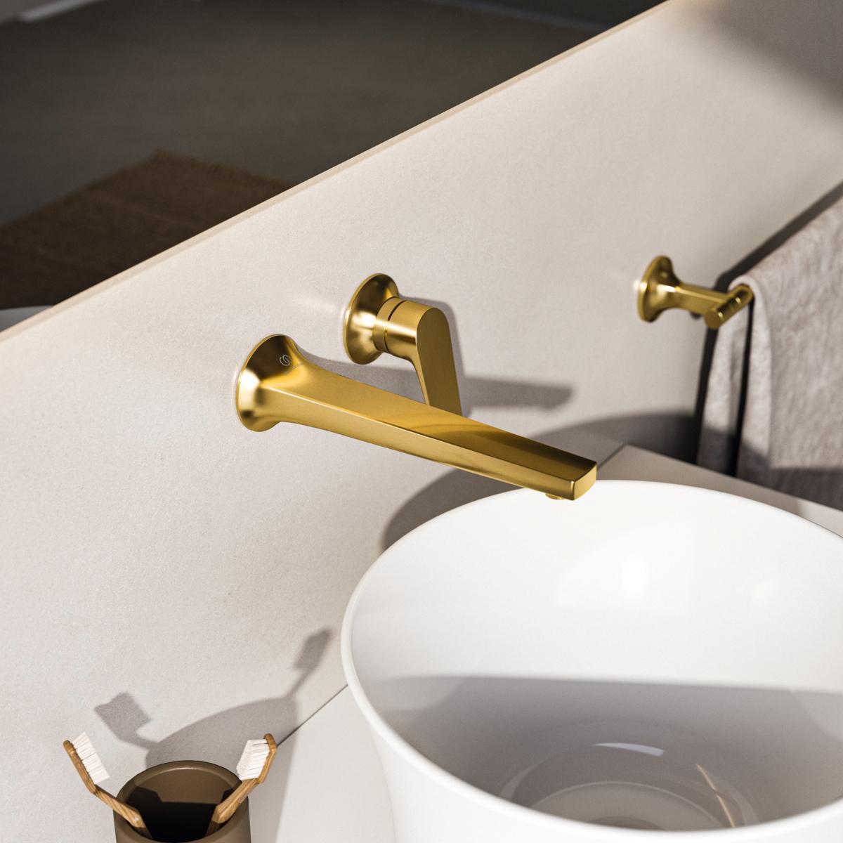 Ideal Standard La Dolce Vita Duvara Monte Lavabo Armatürü 172x226x109 mm, 209 mm çıkış ucu projeksiyonu, Kit 1 gerekli (A1313), 3.8 l/dk (3 bar), sifon kumandasız Fırçalanmış Altın uygulama örneği