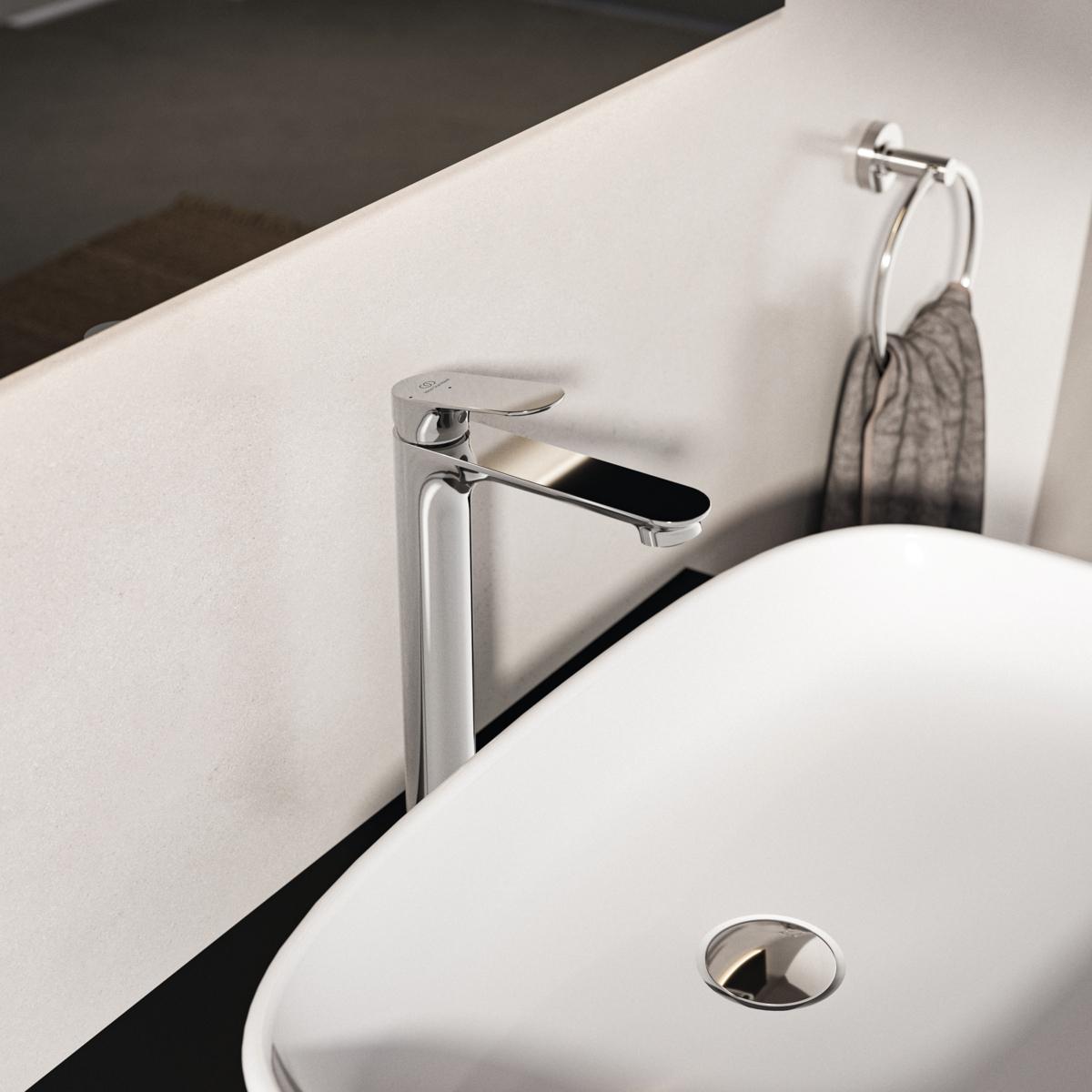 Ideal Standard Ceralife O Lavabo Bataryası 48x175.5x294 mm, 135 mm çıkış ucu projeksiyonu, 3.8 l/dk (3 bar), sifon kumandasız Krom uygulama örneği