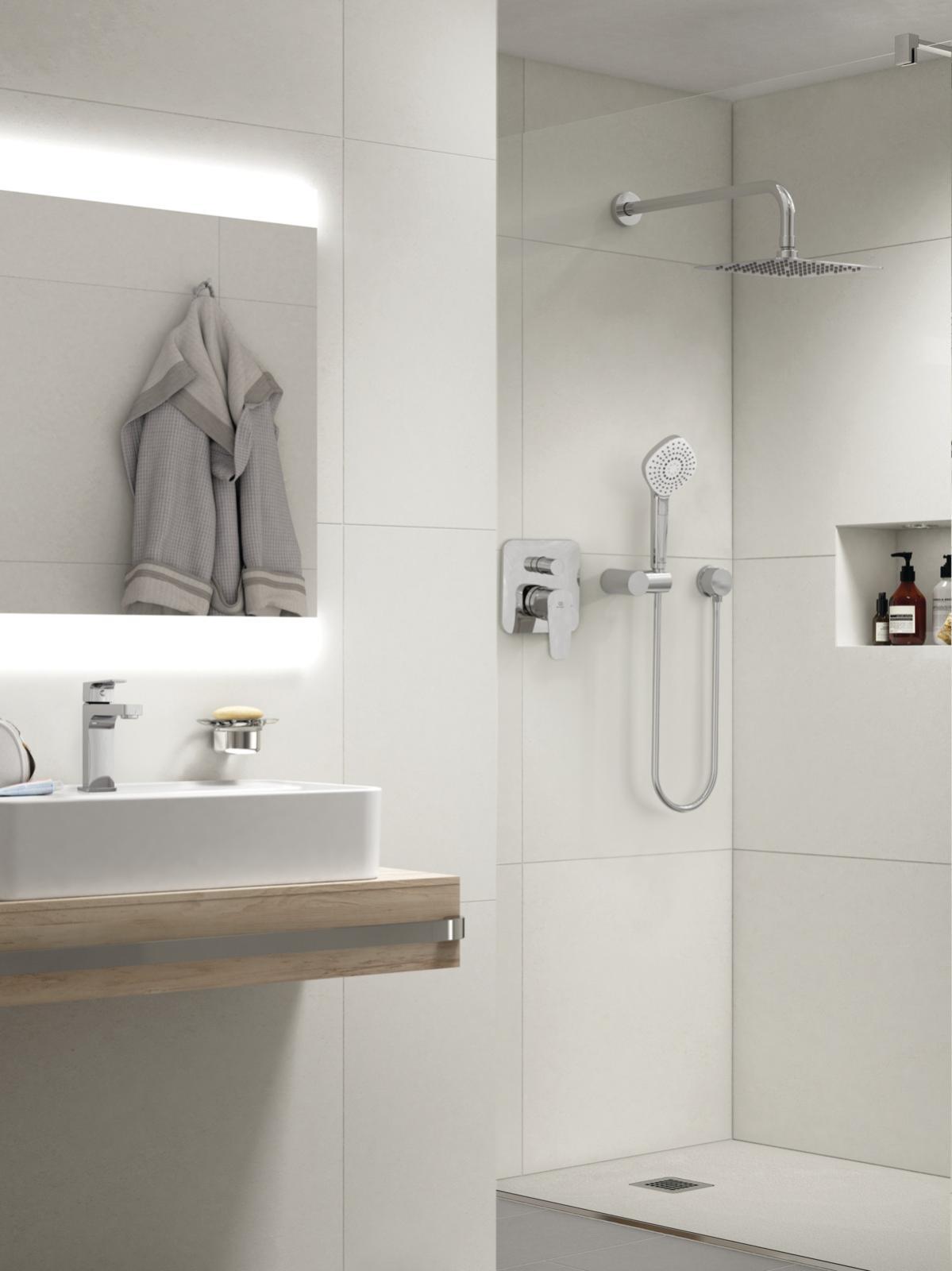 Ideal Standard Idealrain Luxe Tepe Duşu 200x53x200 mm, 12 l/dk (3 bar) Paslanmaz Çelik B0387MY uygulama örneği