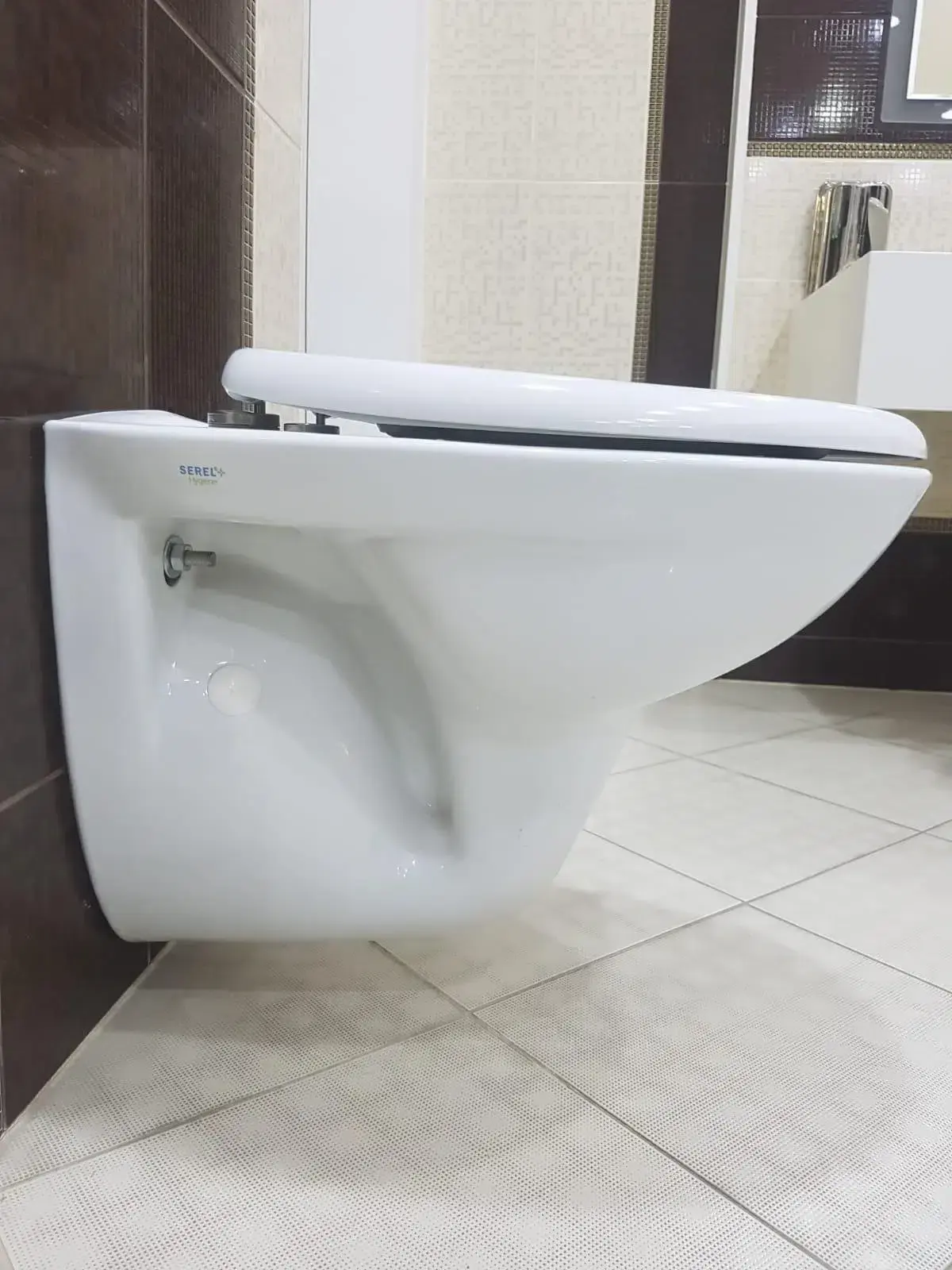 Serel Basic 52 cm Asma Klozet+Serel Fulya Akdeniz Thermoplast Klozet Kapağı Beyaz uygulama örneği