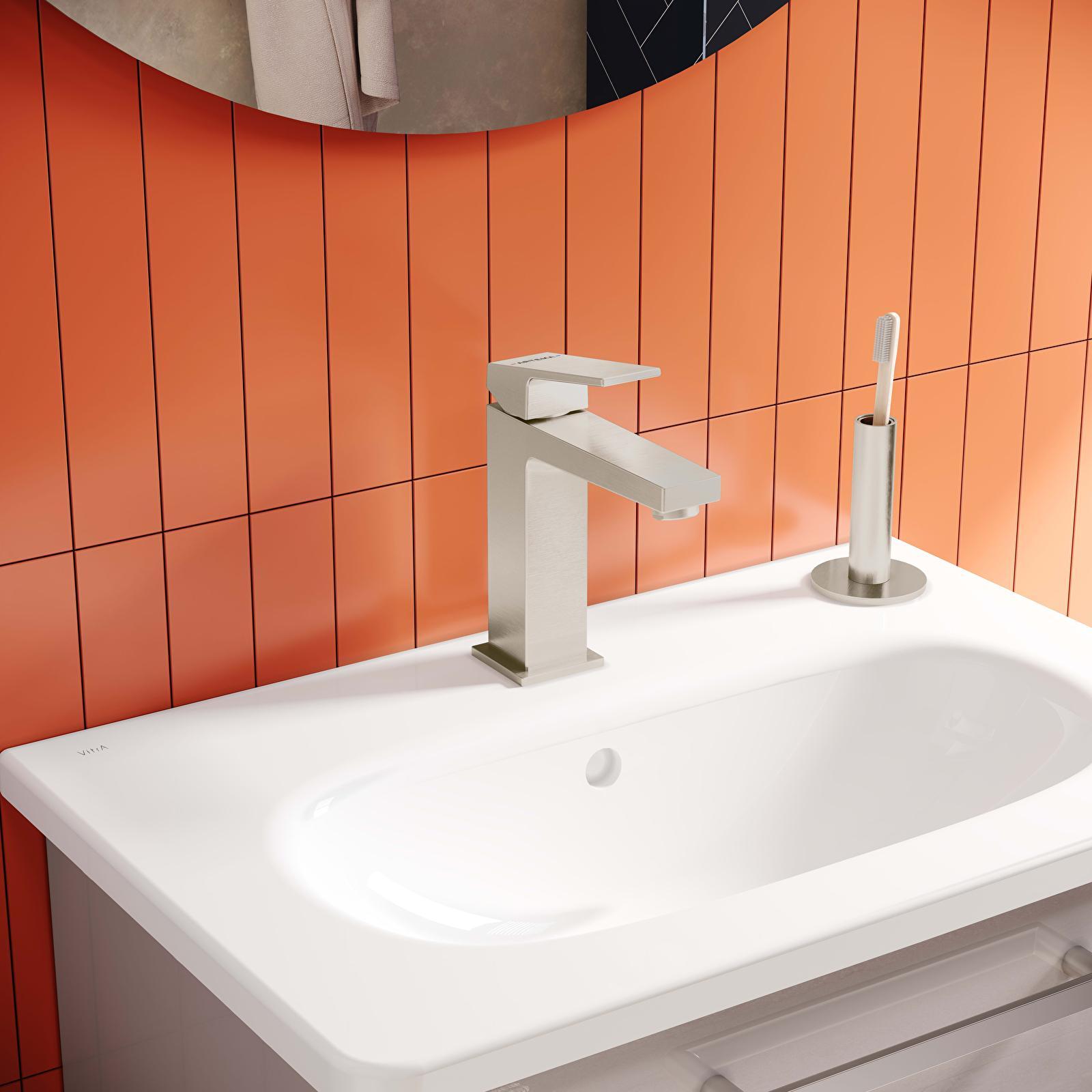VitrA Minimax Square Lavabo Bataryası — Yüksek, Fırçalı Nikel uygulama örneği