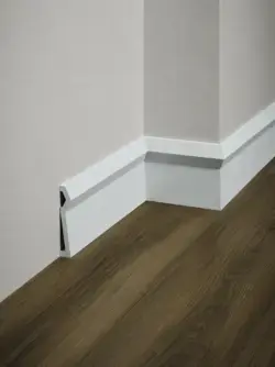 DECOLUX Battiscop AS-027-1 120x20 mm 2,4 m Süpürgelik