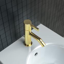 Ideal Standard Joy Bide Bataryası 48x160x160 mm, 115 mm çıkış ucu projeksiyonu, 5 l/dk (3 bar), sifon kumandalı Fırçalanmış Altın uygulama örneği