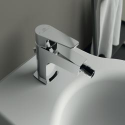 Ideal Standard Cerafine Model D Bide Bataryası 50x172x132 mm, 125 mm çıkış ucu projeksiyonu, 5 l/dk (3 bar), sifon kumandalı Krom uygulama örneği