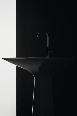 Ideal Standard Tipo-Z Lavabo 740x470x900 mm, 1 tek batarya delikli, taşma delikli Beyaz uygulama örneği