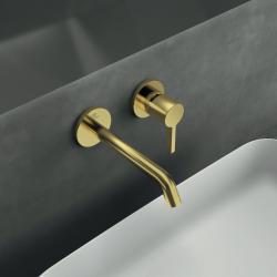Ideal Standard Joy Duvara Monte Lavabo Armatürü 193x114.5 mm, 180 mm çıkış ucu projeksiyonu, Kit 1 gerekli (A1313), 5 l/dk (3 bar), sifon kumandasız Fırçalanmış Altın uygulama örneği