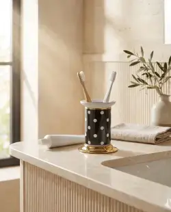 Pure Concept Puantiye Set Üstü Diş Fırçalık Siyah uygulama örneği