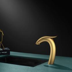 Pure Concept Swan Lavabo Bataryası Fırçalanmış Altın uygulama örneği