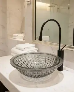 Pure Concept Alder Dekoratif Cam Lavabo 42x42x14 cm Gümüş uygulama örneği