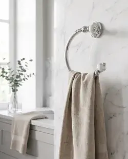 Pure Concept Marble Halka Havluluk Krom uygulama örneği