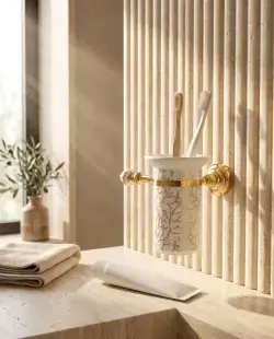 Pure Concept Marble Montajlı Diş Fırçalık Altın uygulama örneği