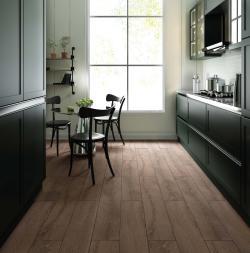 Qua Granite 20x120 Argon Antico Mat uygulama örneği