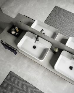 Turkuaz Hera Tezgah Üstü Lavabo 60x42 cm Beyaz uygulama örneği